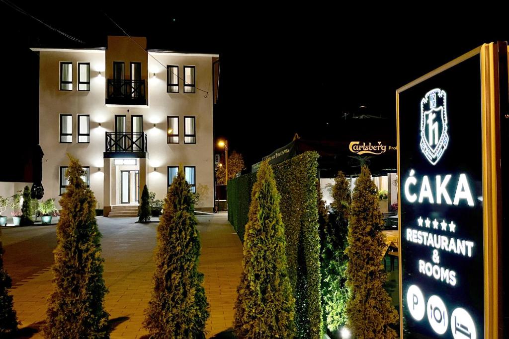 Večernji izgled objekta restorana Gurman Ćaka u Ćupriji